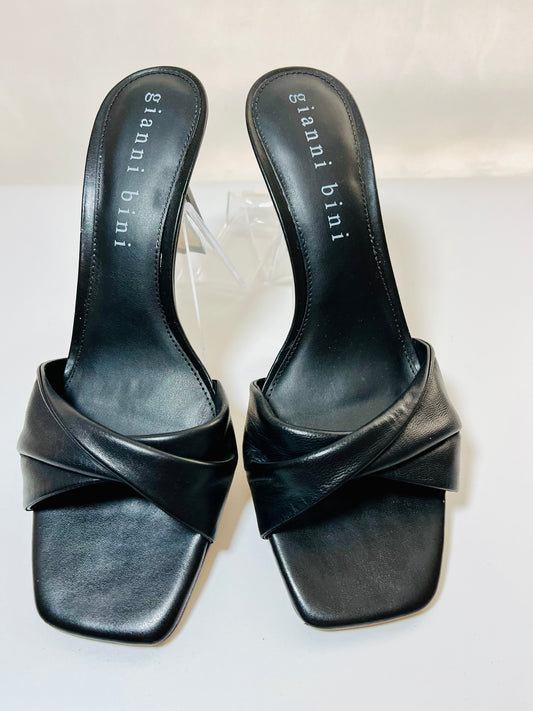 GINNI BINI Black open toed shoe Size-9.5