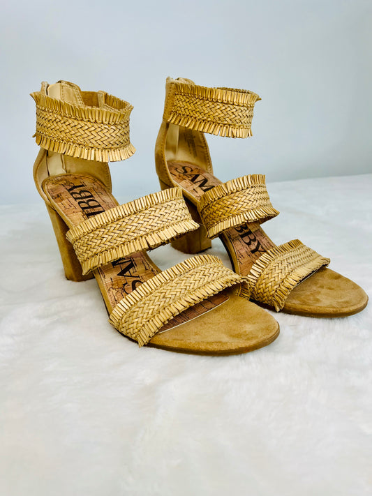 SAM & LIBBY  Tan Heels with zipper in back Size- 8.5